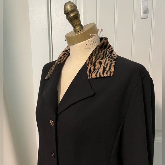 Vintage 90s leopard print jacket 11/12 - Picture 5 of 5